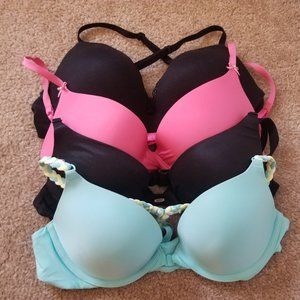 4 for $140 Victoria's Secret Push Up Bundle